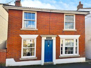 HIGH STREET- click for photo gallery